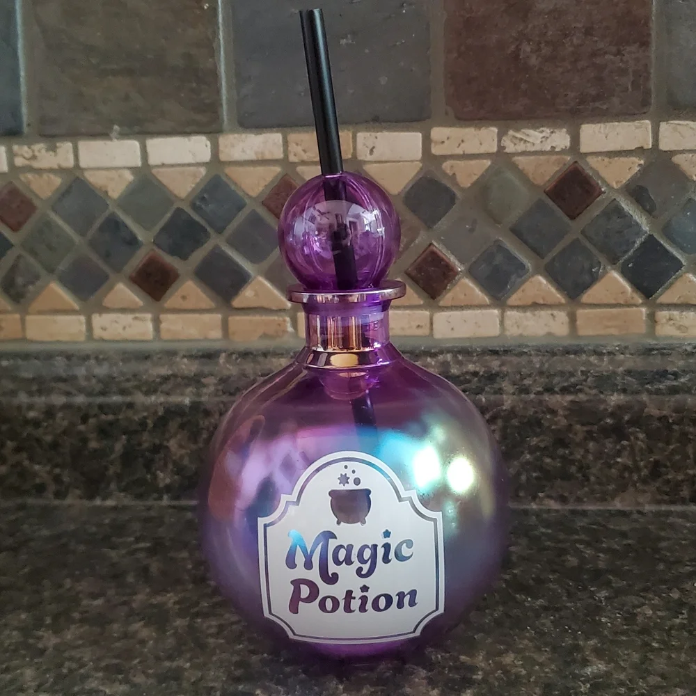 Pearlescent Ghost & Purple Magic Potion Halloween Party Sipper Cups With Straws